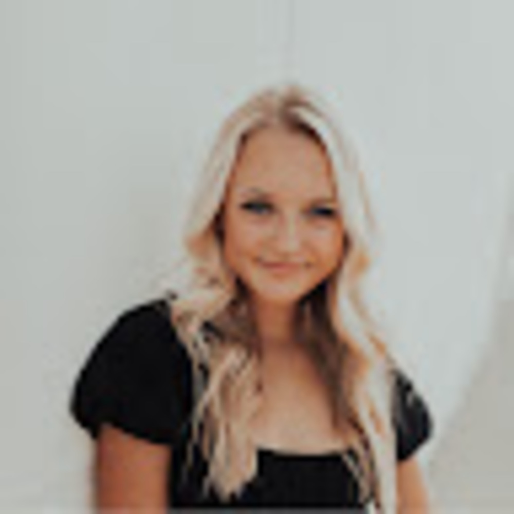 Meet your Posher, Amelia